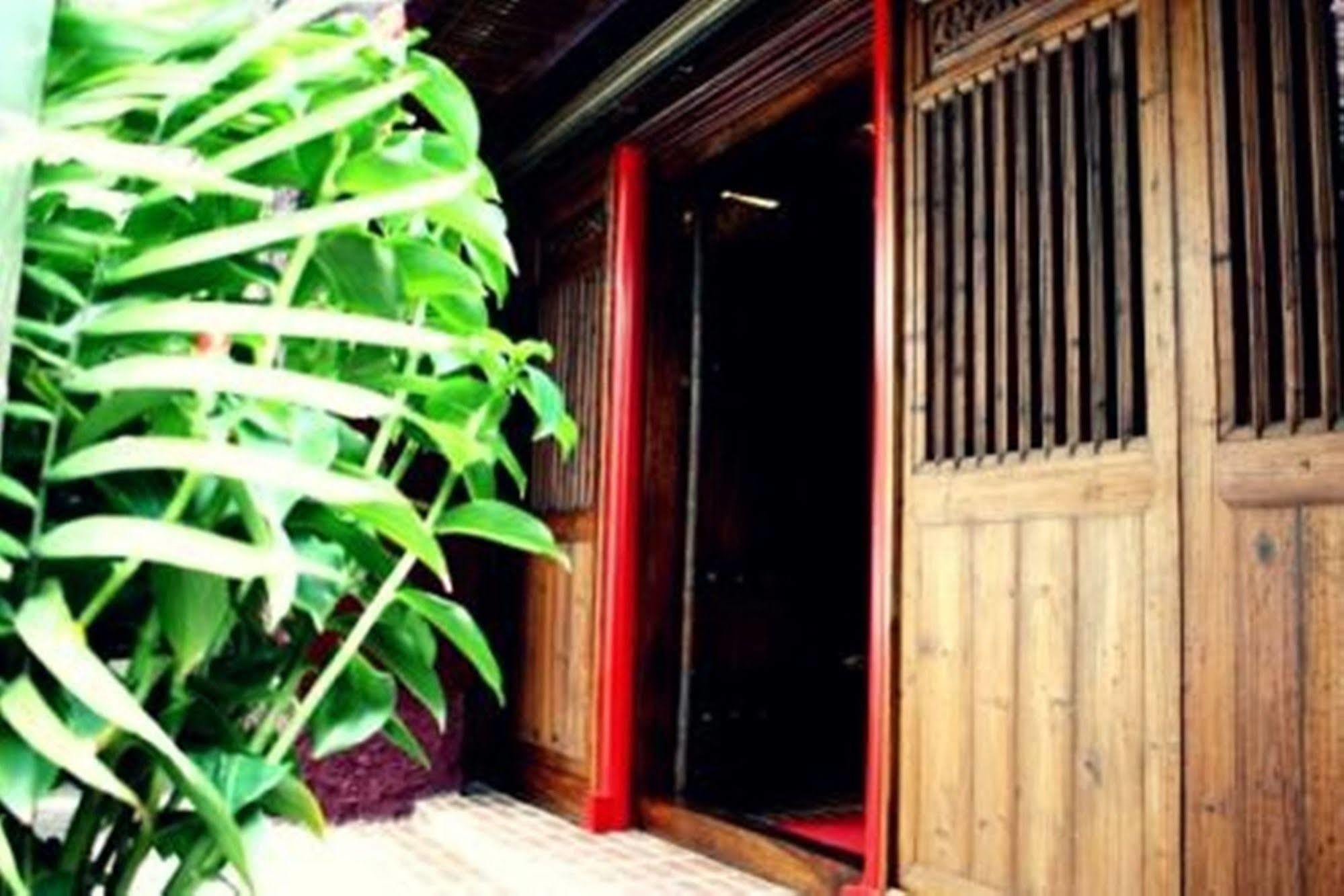 Rainforest Bed & Breakfast Kuala Lumpur Exterior photo
